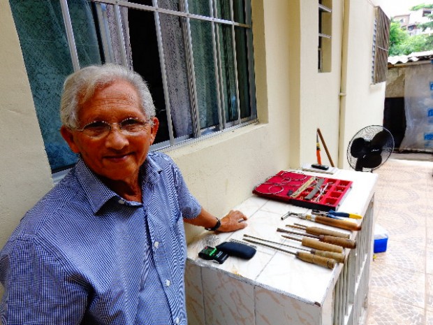 O afinador de pianos Damião de Jesus (foto; Carlos Bozzo Junior)